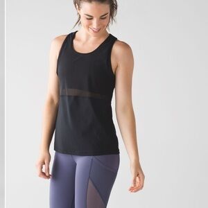 Lululemon Fast As Light 2-In-1 BraTank
Black size 6